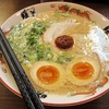 お酒を飲んだ後に無性にラーメンが食べたくなる理由