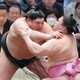 春場所中日の結果　尊富士８連勝で勝越し決める　１敗の大の里も勝つ　パーフェクト達成が連続