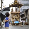 小雨降るなか