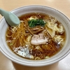 【今週のラーメン５６９２】安楽（東京・三鷹駅北口）ワンタンメン　〜昭和の味わい嬉し！安寧と朗らかさを感じさせるノスタルジックワンタンメン！