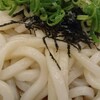 金比羅うどんでぶっかけうどんと大きな穴子のてんぷらを食べてきました。