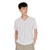 一週間がんばった自分へ最高の肌触りを。Hanes（ヘインズ）赤ラベルVネックTシャツで叶える週末の小さな贅沢