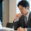 日本経済の最新トピックを読む：企業と投資家への影響