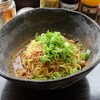 【楽 小網町店】汁なし担担麺をメインに多彩なラーメンが味わえるお店(中区小網町)