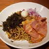 【si si 煮干啖(ししにぼたん)@虎ノ門】煮干しとパスタの斬新な組み合わせを楽しむことができるパスタ【にぼたん】