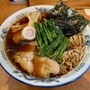 【今週のラーメン５５１７】麺屋 かむい（東京・高円寺）醤油ラーメン ほうれん草 ＋ いぶりがっこチーズ ＋ キリンハートランド２本　〜素朴さの中に整う旨さに益々磨き！味わい深く上品にまとまる長岡系生姜醤油！