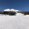 晴天の岩木山百沢スキー場