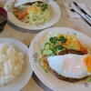 年末の鹿沼市で温泉からのハンバーグ。2023年12月上旬。