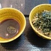 なぜ蕎麦にラー油を入れるのか。