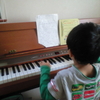 ピアノで歌唱指導