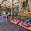 プチュンバン（お盆）期間中の Wat Utumpor Kampong Trach のお寺さん。
