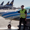 1.000空港に着陸したチェコパイロットJ.プルーシャ（Jiri PRUSA)　　[UA-125732310-1]