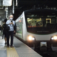 10/11　HB-E300系「リゾートビューふるさと」による臨時快速「ナイトビュー姨捨 （更級の月）」運転