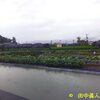 北稲八間・中垣内のおしょうらいさん迎えの線香立ては花挿し飾りの砂造り