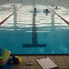 体育で毎回400m泳ぐ子供たち