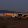 飛行機(ANA スターウォーズJET)離陸｜冬には不向き？