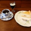 桃のババロアとコーヒー2種