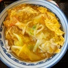 石川県かほく市で、甘エビの天ぷらの天とじ丼に、利尻昆布出汁の効いたかけそば