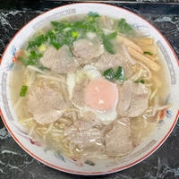 創業昭和28年！上品な塩豚骨ラーメンを味わえる堂後食堂