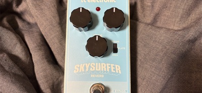 tc electronic のSKYSURFER REVERBっていうリバーブを買ったぞ！使ってみた動画あり！