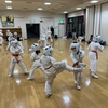 静かに子ども達のスパーリングを見守ることのススメ、子ども達の情感を感じ取り、理解する