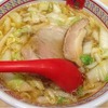 どうとんぼり神座 渋谷店｜白菜の甘みが沁みる！おいしいラーメンに和む