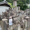 慶元寺墓地の廻国供養塔と区内最古の念仏供養塔ほか（世田谷区喜多見4丁目）