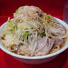ラーメン二郎 生田駅前店 - とにかくしっくりくる旨さ。自分のカスタムの影響もあるが、派手さは無いけど落ち着き切ったヴィンテージ感ある味わいで、新しい店だけど、自分の中ではもはやオールドスクール。