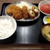 西川口の「あおき食堂」で射込みカツ、じゃがいもクリームコロッケ、魚肉ソーセージフライ定食を食べました★