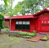 「佐久の季節便り」、雨に濡れる、「岩村田城址」・「鵲稲荷神社」。