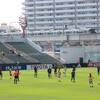 【大阪府】 サッカーも電車もよく見える　ヨドコウ桜スタジアムで　なでしこジャパンの国際親善試合を観戦　　（2025年）