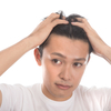 薄毛による頭皮のテカリ、その原因と予防の仕方