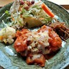 金沢市南塚町にある野菜古民家で、お洒落でヘルシーなランチ。この日は、豆富ハンバーグトマトソース煮込み。