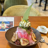 おしゃれカフェスペースのスイーツ