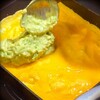 "アボカドのクリームを卵に包んで焼いただけでそれはとてもおいしいのです。" を YouTube で見る