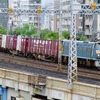 貨物列車EF66-30（2016年、JR元町付近）