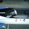 Ｔ大女子4X+艇のスピードコーチ用モニター台座の設置の工夫；