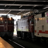 仙台駅で離合するED75−758牽引のマヤ50と、ED75−757の曳くキハ48系改「さくらんぼ風っこ」返却回送を撮る！