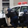 茨城県水戸市の路上でナイフ男に警察官が拳銃で威嚇射撃