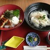 2022年8月 飛賀屋 福田屋鹿沼店3F うなとろ丼と素麺のセット。