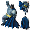 【バットマン】マフェックス『アーマード・バットマン／ARMORED BATMAN』MAFEX 可動フィギュア【メディコム・トイ】より2021年10月発売予定♪