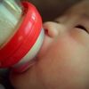 哺乳瓶の乳首（ちくび）サイズ：赤ちゃんにぴったりの選び方