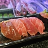【野毛グルメ】立ち食い寿司「まんぼう」でコスパ最高の締め！桜木町の人気スポット