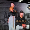 読売ジャイアンツ2026　3rdユニホーム　吉川尚輝＆泉口友汰、坂本勇人＆田中将大BLACK DIAMOND SERIESクリアファイル　ポケモンオリジナルバンダナ　T-1エキテン15回目、実質25回目の1位
