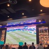 BRU Sports Bar & Grill：夜中2時まで開いているアメリカンなおいしいバー飯のスポーツバー