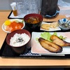 青森県八戸市/【八戸ランチ】八食センターの米八さんで焼き魚定食とハーフ丼を食べて来ました。
