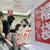 初売りにぎわう　熊本市の鶴屋やアミュプラザなど