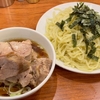 【今週のラーメン５３５７】らあめん 満来（東京・新宿）チャーシューざる　〜肉に埋もれる至福！優しい麺が盛り上がる喜び！昔も今も新宿名物チャーざる旨し！