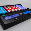 「18650」タイプのリチウムイオン充電池を8本同時に高速充電するXTAR製「VC8 Plus」を購入。
