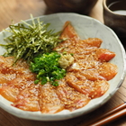 “おつとめ品”の鯛の刺身を30分で再び輝かせる「ごま鯛」の作り方【筋肉料理人】